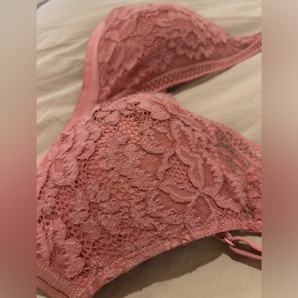 🩷Pink Knix lace deep V bra M💕 - Picture 2 of 8